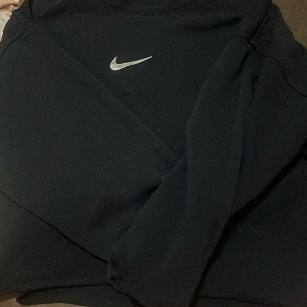 NIke sweater!!